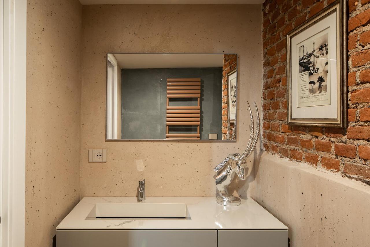 Apartment Bellevue Navigli Milan